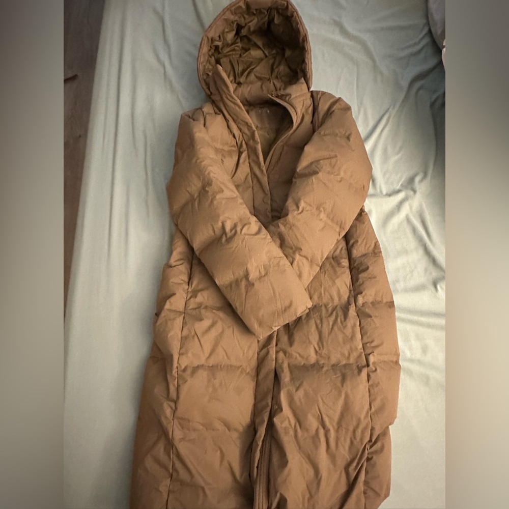 Uniqlo brown long puffer